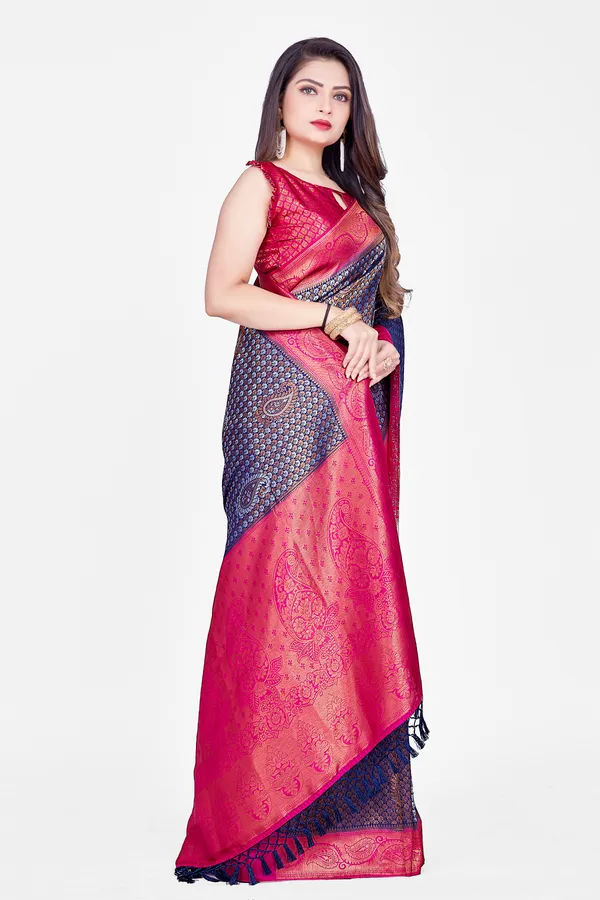 Designer_Banarasi_Saree_for_Elegant_Look_By_AAGIRI