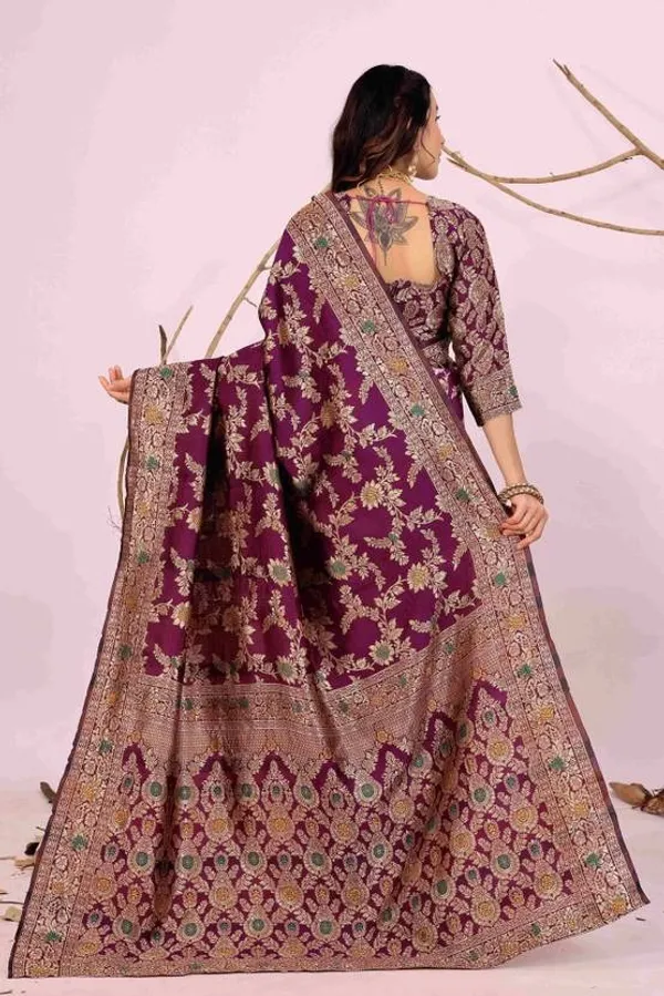 Pure_Dola_Silk_Banarasi_Saree_with_Rose_Motifs,_Zari_Weaving,_and_Piping_Lace_Borders_with_unstitched_Brocade_design_blouse_piece