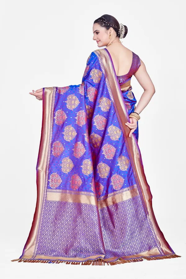 Gold_-Toned_Ethnic_Motifs_Woven_Design_Zari_Kia_Silk_Cotton_Saree