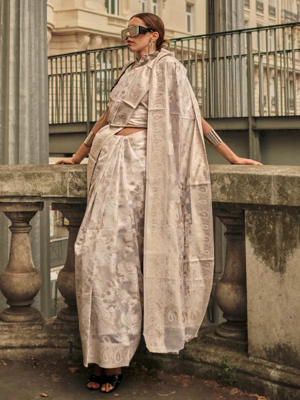 Premium_Organza_Silk_Sarees_new_collection_for_wedding_Occasion_with_Gold_Tone_Zari_work_in_a_Bright_and__Beautiful_color_designer_saree