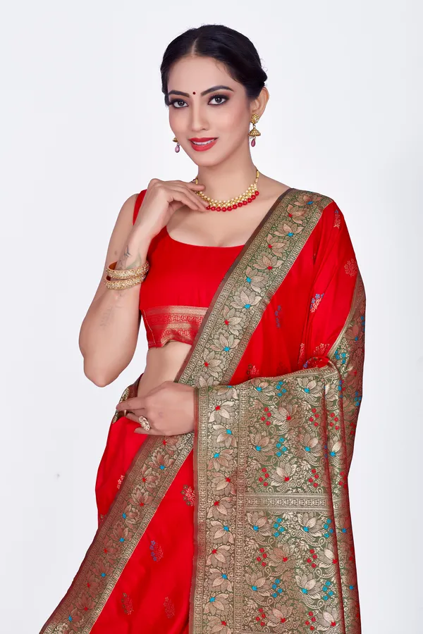Premium_Banarsi_Silk_saree_,_Unique_design_with_multicolour,_premium_Zari_work