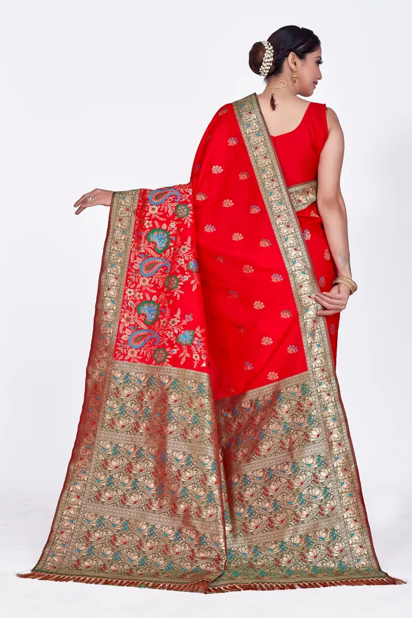 Premium_Banarsi_Silk_saree_,_Unique_design_with_multicolour,_premium_Zari_work