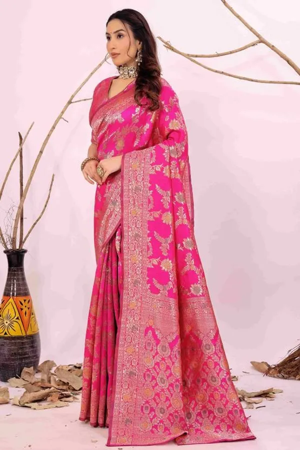 Pure_Dola_Silk_Banarasi_Saree_with_Rose_Motifs,_Zari_Weaving,_and_Piping_Lace_Borders_with_unstitched_Brocade_design_blouse_piece