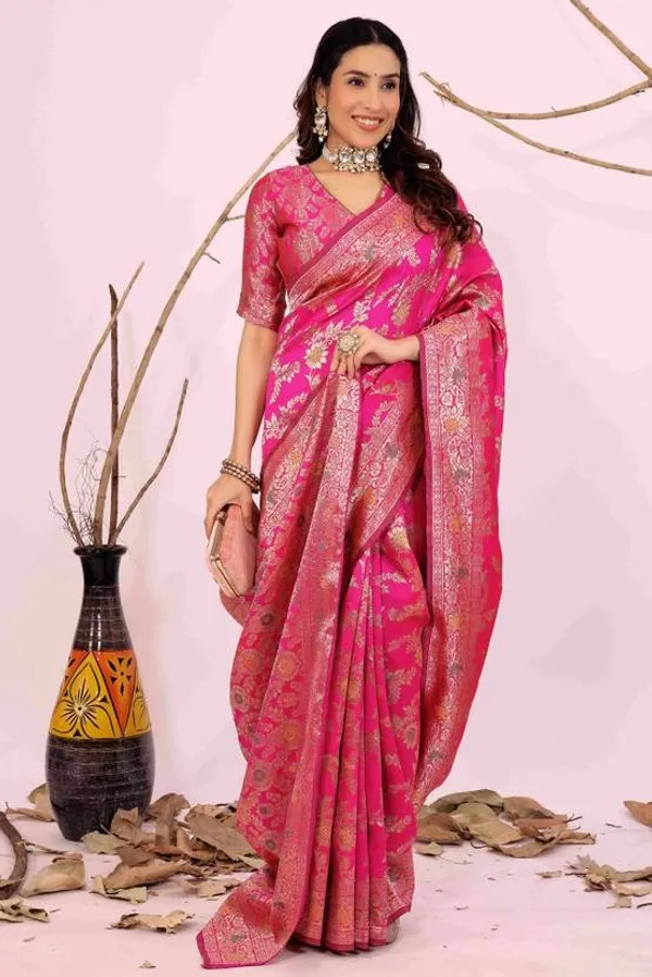 Pure_Dola_Silk_Banarasi_Saree_with_Rose_Motifs,_Zari_Weaving,_and_Piping_Lace_Borders_with_unstitched_Brocade_design_blouse_piece