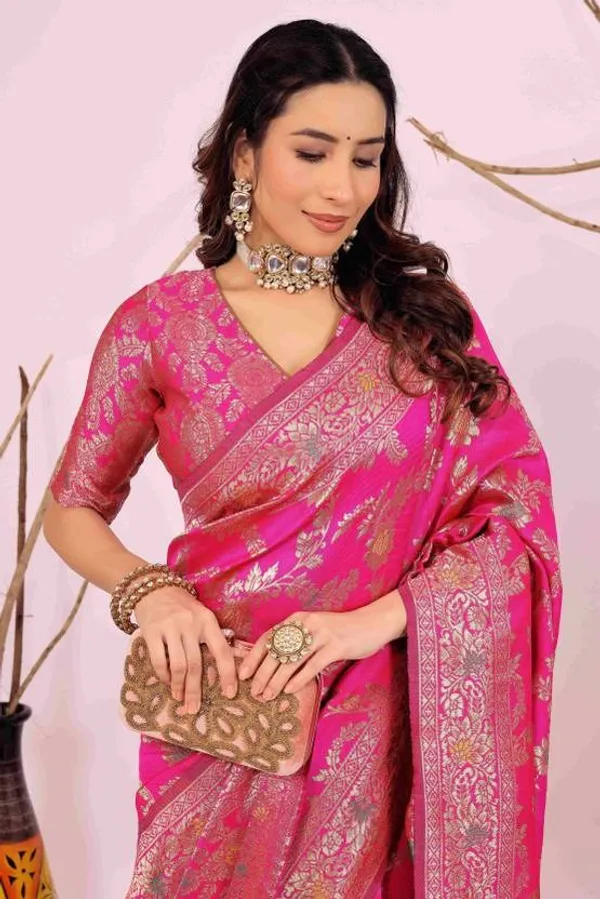 Pure_Dola_Silk_Banarasi_Saree_with_Rose_Motifs,_Zari_Weaving,_and_Piping_Lace_Borders_with_unstitched_Brocade_design_blouse_piece