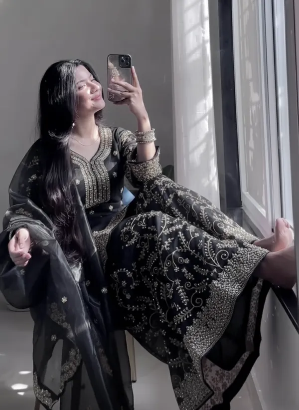 BLACK_PREMIUM_DESIGNER_READYMADE_TOP_PLAZZO_&_DUPATTA