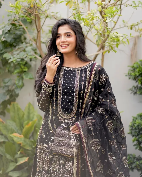 DESIGNER_PARTY_WEAR:_HEAVY_FAUX_GEORGETTE_TOP,_PLAZZO,_AND_DUPATTA_SET