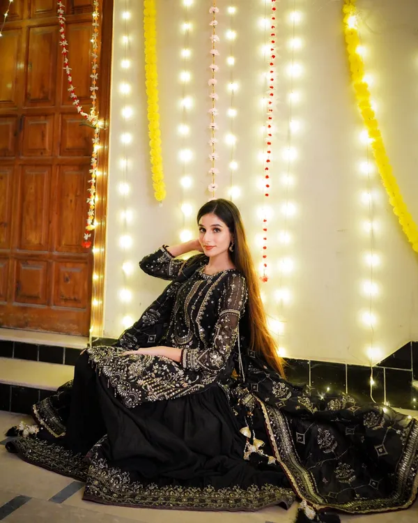 DESIGNER_PARTY_WEAR:_HEAVY_FAUX_GEORGETTE_TOP,_PLAZZO,_AND_DUPATTA_SET