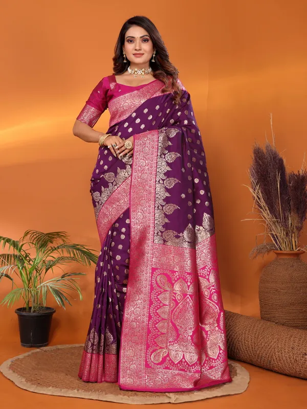 Magenta_Banarasi_Silk_Saree_With_Unstitched_Blouse_Piece_|_For_Women