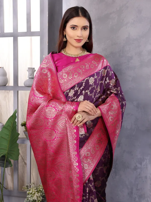 Magenta_Banarasi_Silk_Saree_With_Unstitched_Blouse_Piece_|_For_Women