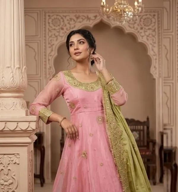 PEACH_COLOUR_SHAVI'S_HEAVY_ROYAL_ELEGENT_ANARKALI_SUIT_SET