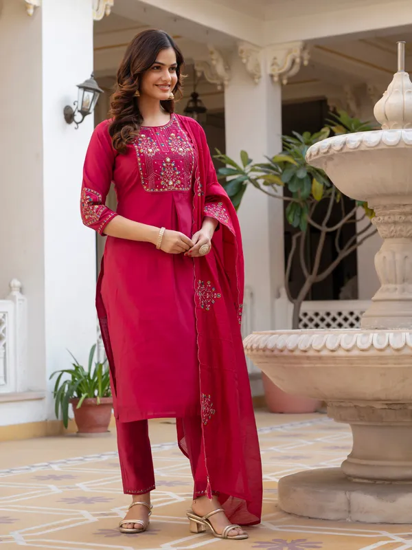 Premium_Quality_Hand_Work_Designe_Kurti_Set