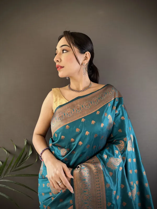 Morepeach_Banarasi_Silk_Saree_With_Unstitched_Blouse_Piece_|_For_Women