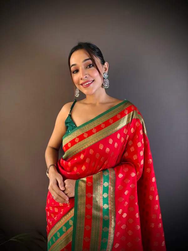 Red_Banarasi_Silk_Saree_With_Unstitched_Blouse_Piece_|_For_Women