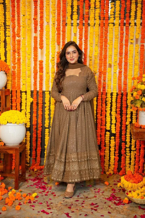 CHOCOLATE_COLOUR_NIGHT_STAR_EMBROIDERED_GEORGETTE_ANARKALI_SUIT_SET