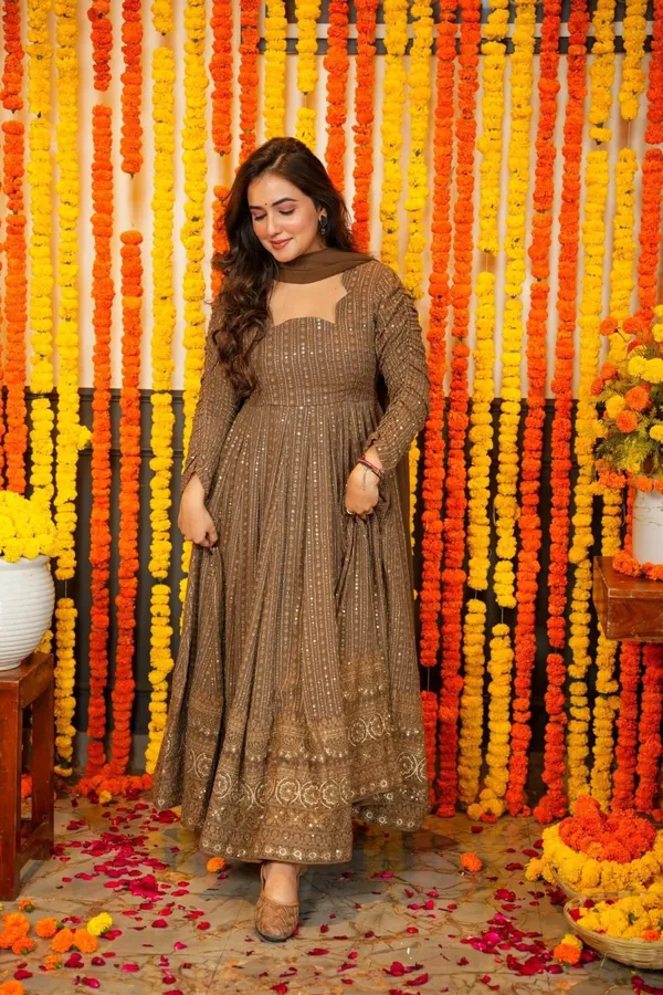 CHOCOLATE_COLOUR_NIGHT_STAR_EMBROIDERED_GEORGETTE_ANARKALI_SUIT_SET