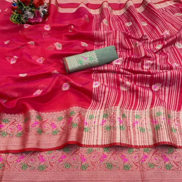 Banarasi_Silk_Saree_for_Women_with_Trendy_Wedding_Style_in_Cotton,_Fancy,_Art_Silk,_and_Soft_Silk_Blend_Maroon_Saree