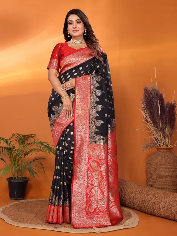 Black_Banarasi_Silk_Saree_With_Unstitched_Blouse_Piece_|_For_Women