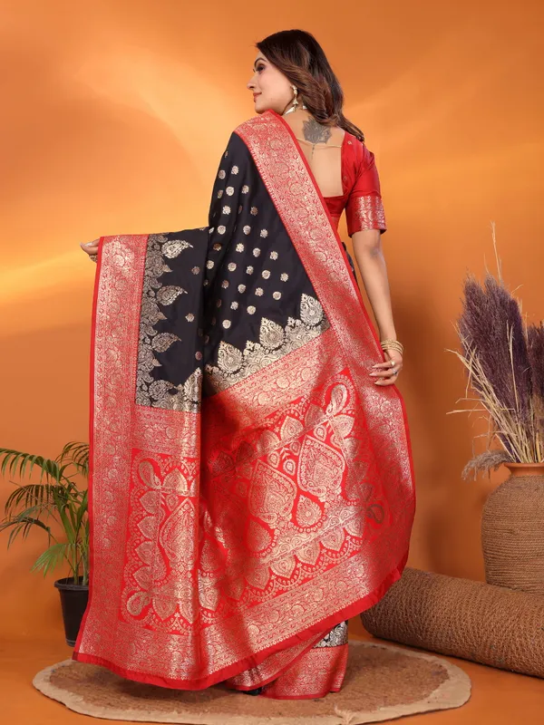 Black_Banarasi_Silk_Saree_With_Unstitched_Blouse_Piece_|_For_Women