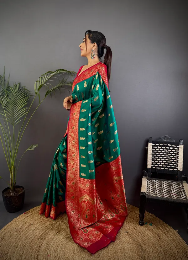 Rama_Green_Banarasi_Silk_Saree_With_Unstitched_Blouse_Piece_|_For_Women