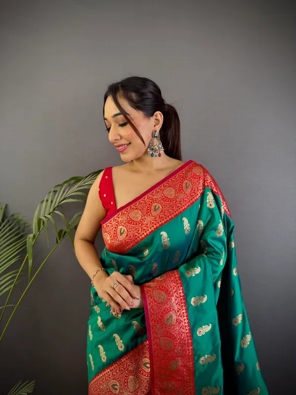 Rama_Green_Banarasi_Silk_Saree_With_Unstitched_Blouse_Piece_|_For_Women