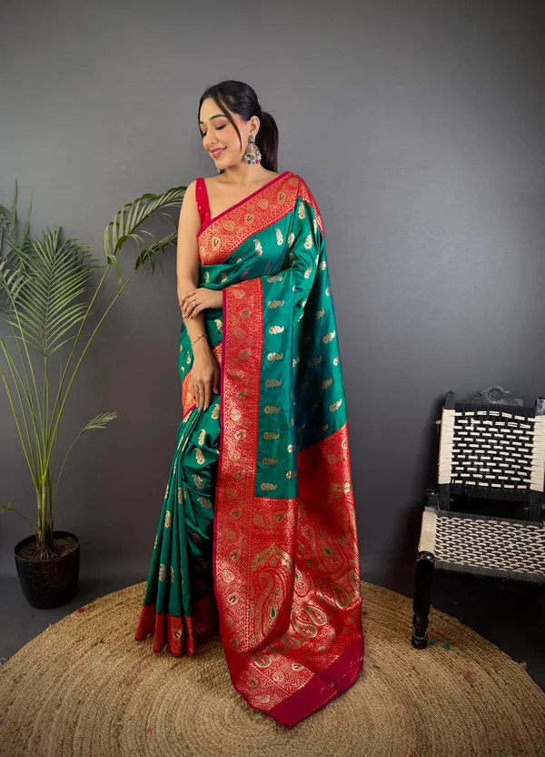 Rama_Green_Banarasi_Silk_Saree_With_Unstitched_Blouse_Piece_|_For_Women