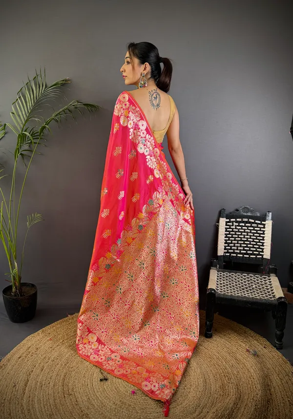 Gajari_Red_Banarasi_Silk_Saree_With_Unstitched_Blouse_Piece_|_For_Women