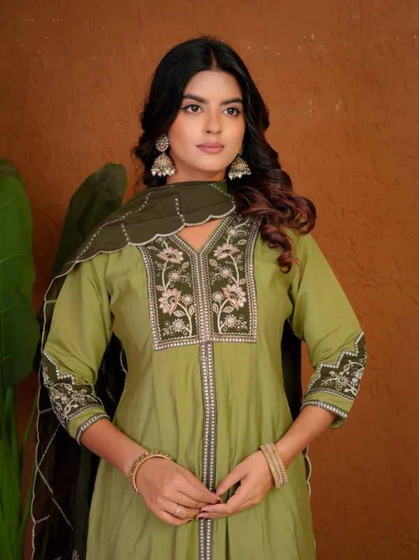 Premium_Quality_Hand_Work_Anarkali_Kurti