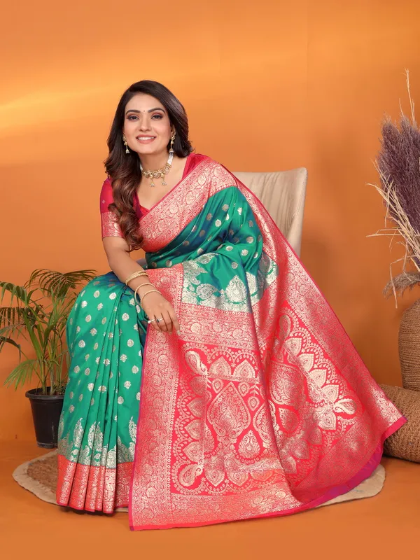 Rama_Green_Banarasi_Silk_Saree_With_Unstitched_Blouse_Piece_|_For_Women