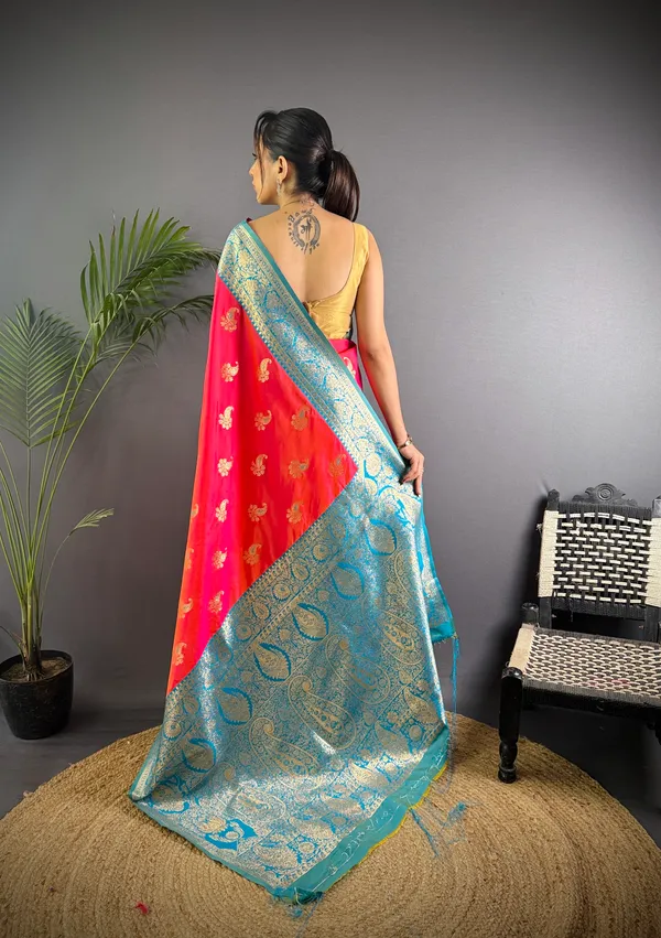 Gajari_Banarasi_Silk_Saree_With_Unstitched_Blouse_Piece_|_For_Women