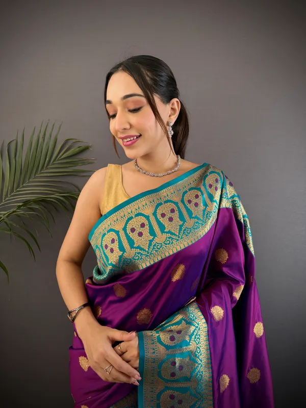 Magenta_Banarasi_Silk_Saree_With_Unstitched_Blouse_Piece_|_For_Women
