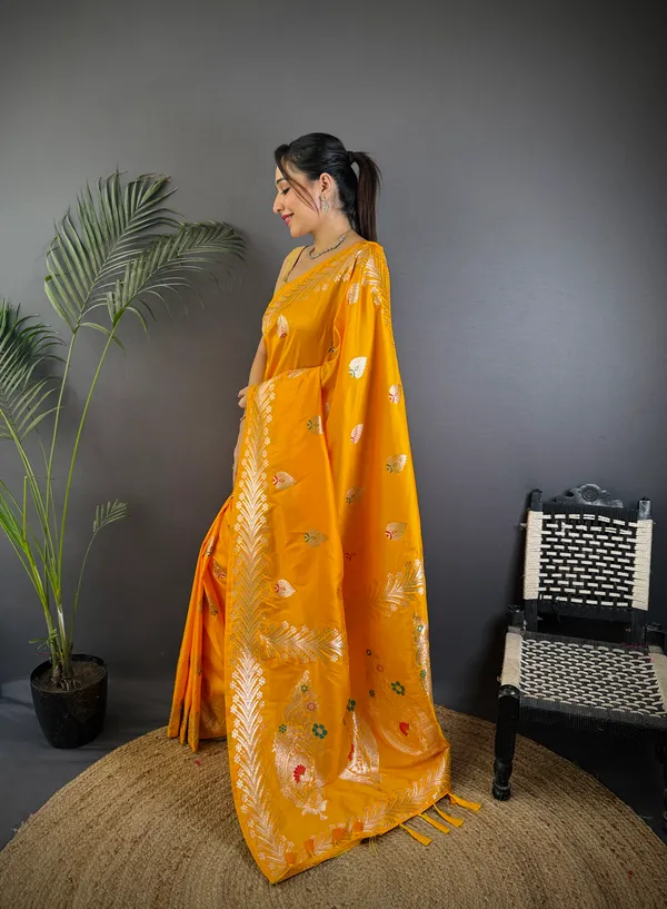 Yellow_Banarasi_Silk_Saree_With_Unstitched_Blouse_Piece_For_Woman