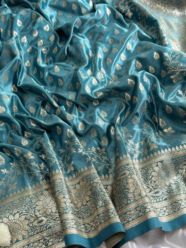 Satin_Mushroo_Katan_Banarasi_Silk_Saree