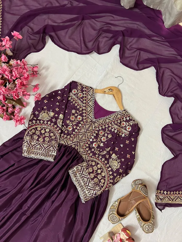 ANARKALI_GOWN_WITH_DUPATTA