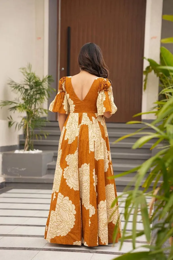 PREMIUM_READYMADE_DIGITAL_PRINT_GOWN