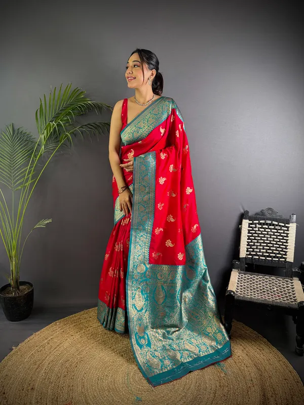 Red_Banarasi_Silk_Saree_With_Unstitched_Blouse_Piece_|_For_Women
