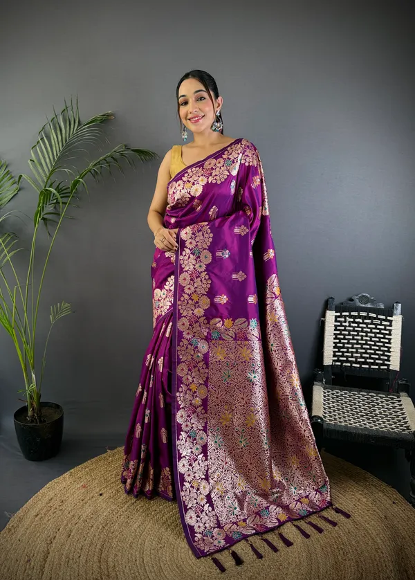 Magenta_Banarasi_Silk_Saree_With_Unstitched_Blouse_Piece_|_For_Women