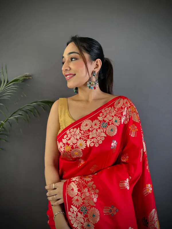Red_Banarasi_Silk_Saree_With_Unstitched_Blouse_Piece_|_For_Women