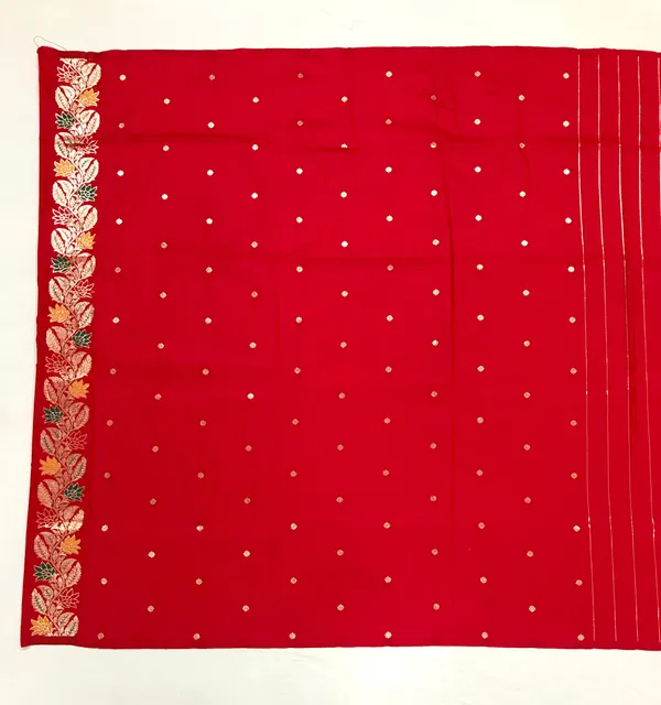 Red_Banarasi_Silk_Saree_With_Unstitched_Blouse_Piece_|_For_Women