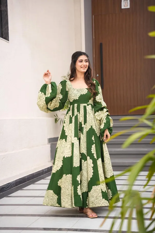 PREMIUM_READYMADE_DIGITAL_PRINT_GOWN