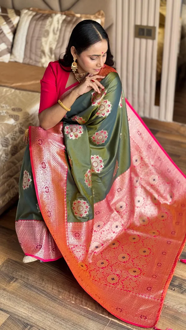 Pure_Soft_Banarasi_Silk_Saree