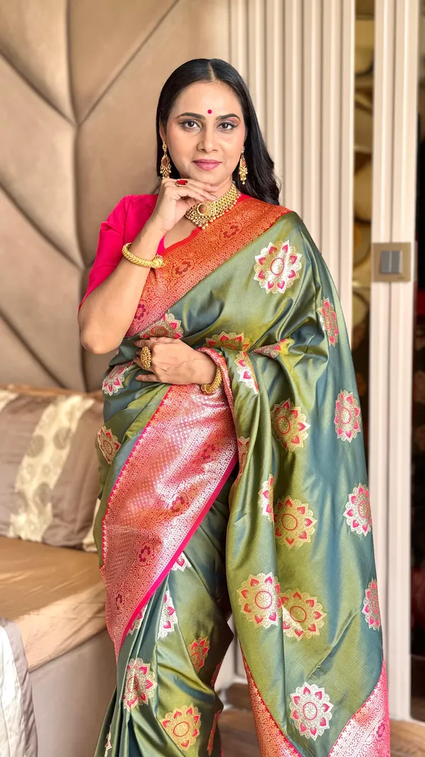 Pure_Soft_Banarasi_Silk_Saree