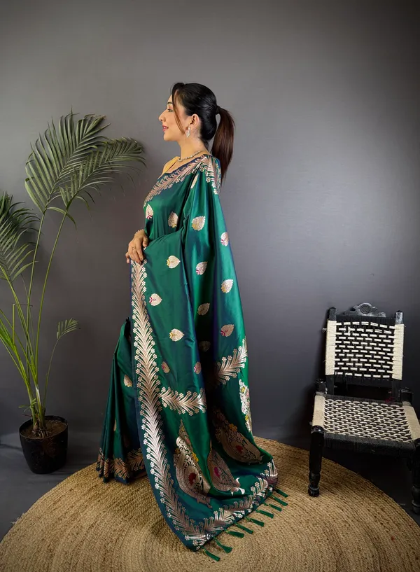 Rama_Green_Banarasi_Silk_Saree_With_Unstitched_Blouse_Piece_For_Woman
