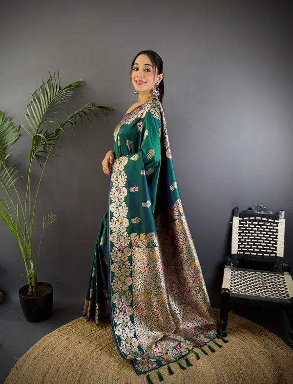 Bottle_Green_Banarasi_Silk_Saree_With_Unstitched_Blouse_Piece_|_For_Women