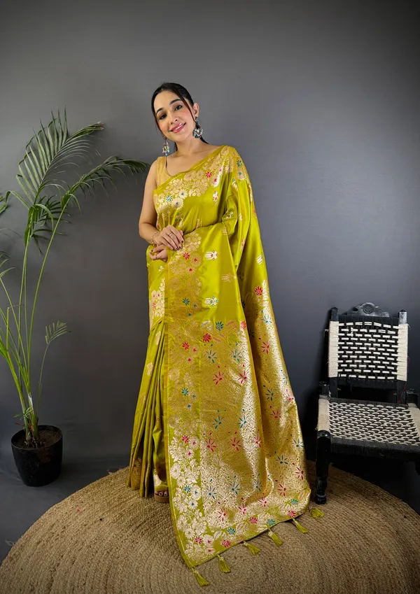 Light_Green_Banarasi_Silk_Saree_With_Unstitched_Blouse_Piece_|_For_Women
