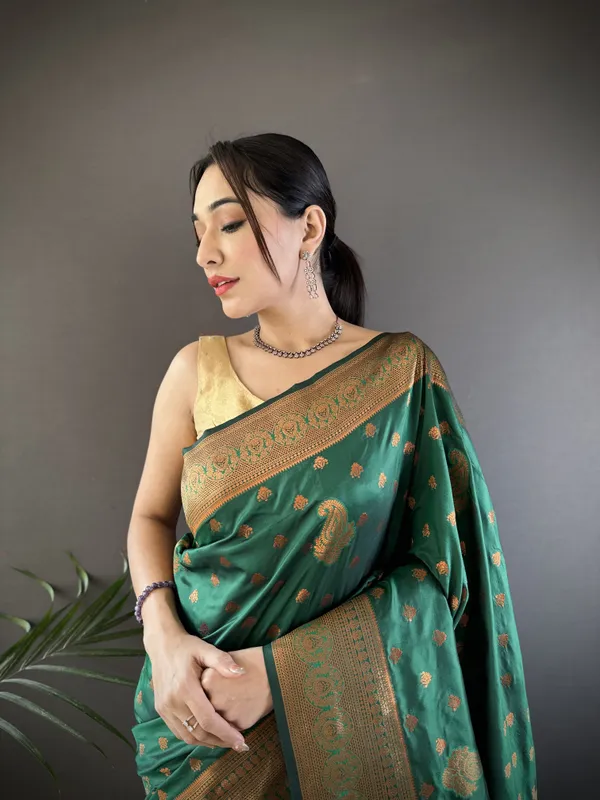 Bottle_Green_Banarasi_Silk_Saree_With_Unstitched_Blouse_Piece_|_For_Women