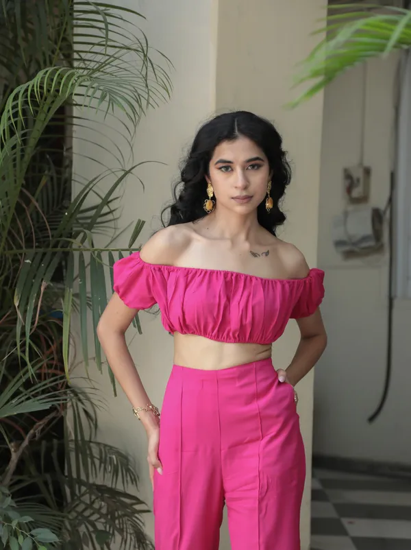 Pink_Off-Shoulder_Crop_Top_And_Pants_Set