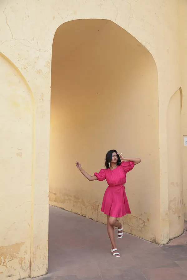 Pink_Off-Shoulder_Dress_With_Puff_Sleeves