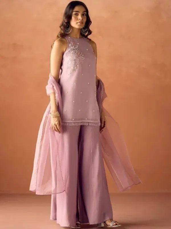 Vibrant_Baby_Pink_Crunchy_Fabric_Kurti_Palazzo_Set_With_Beads_Work_At_Direct_Factory_Price