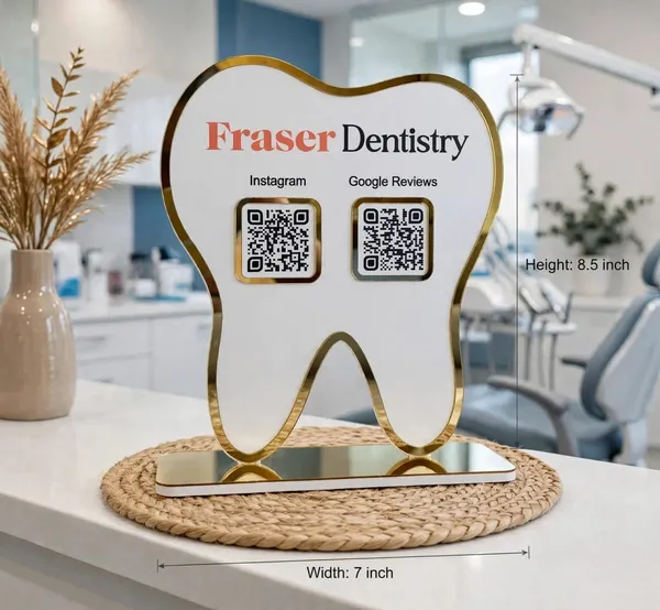 2_QR_white_standy_for_Dentist